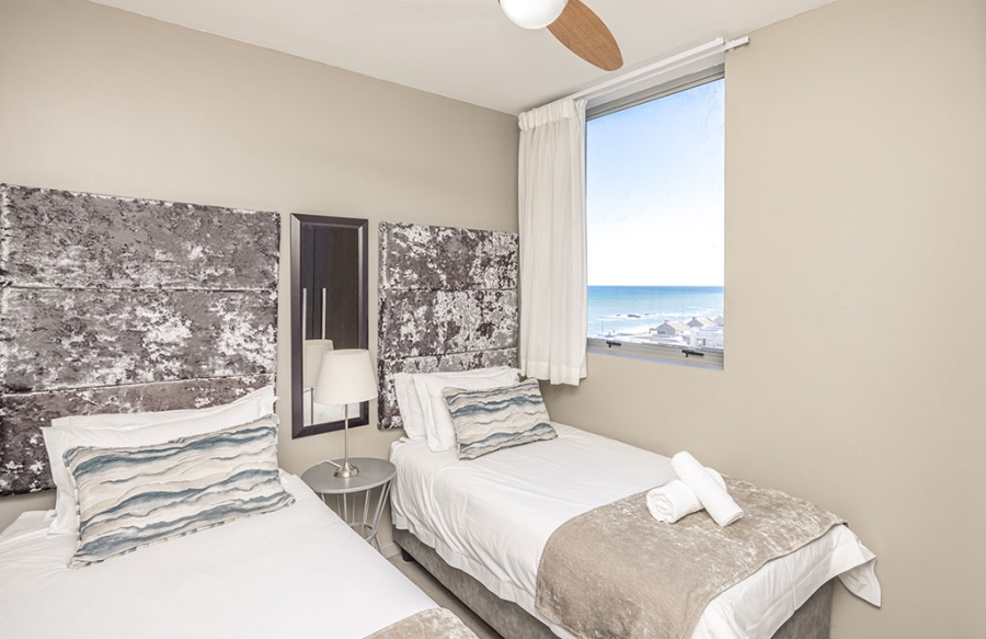 2 Bedroom Property for Sale in Bloubergstrand Western Cape